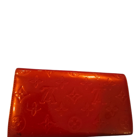 Louis Vuitton Porte Feuille Sarah Long Bifold Wallet - Red Vernis - Picture 4 of 6
